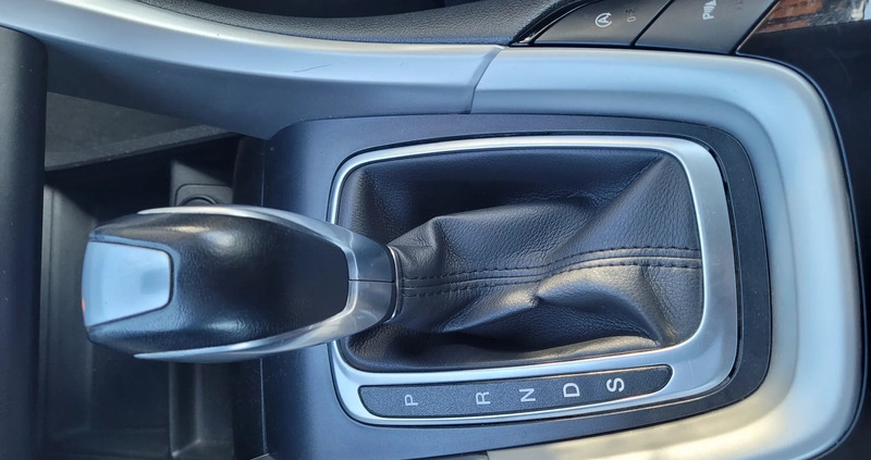 Ford Mondeo cena 39500 przebieg: 221000, rok produkcji 2015 z Wrocław małe 121